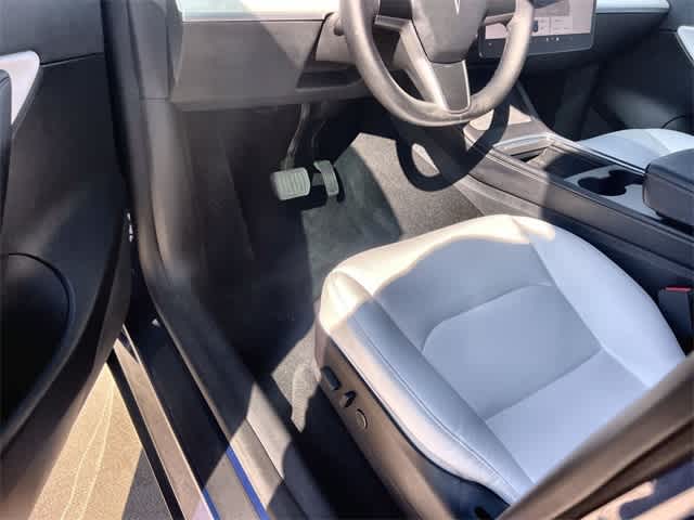 Thumbnail: 2022 Tesla Model Y - 3