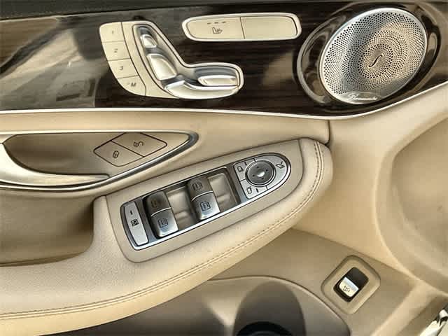 Thumbnail: 2021 Mercedes-Benz C-Class - 30