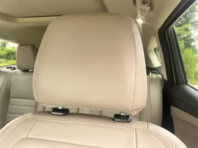 2017 Ford Escape Titanium 25