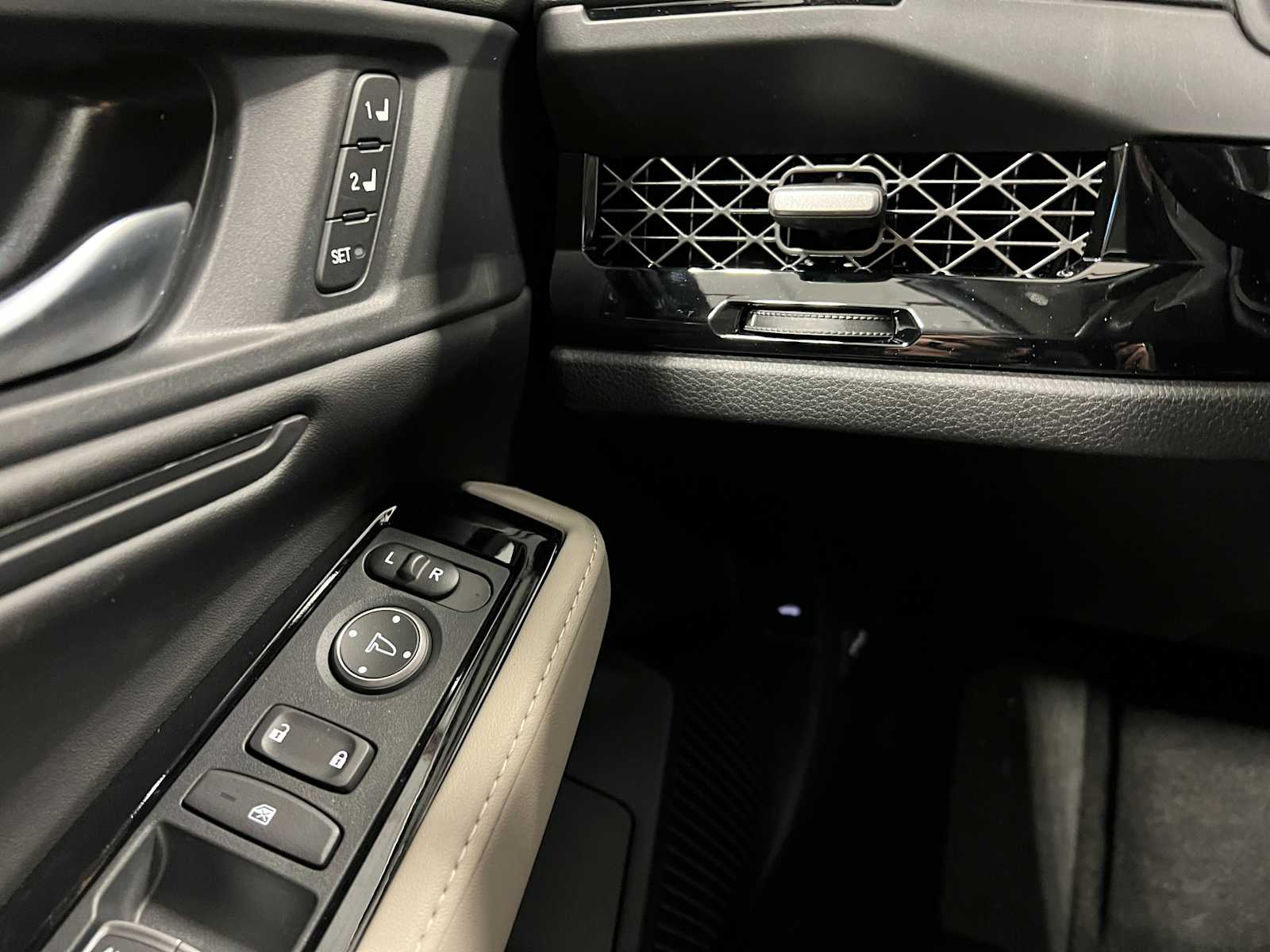 Thumbnail: 2025 Honda Accord - 18