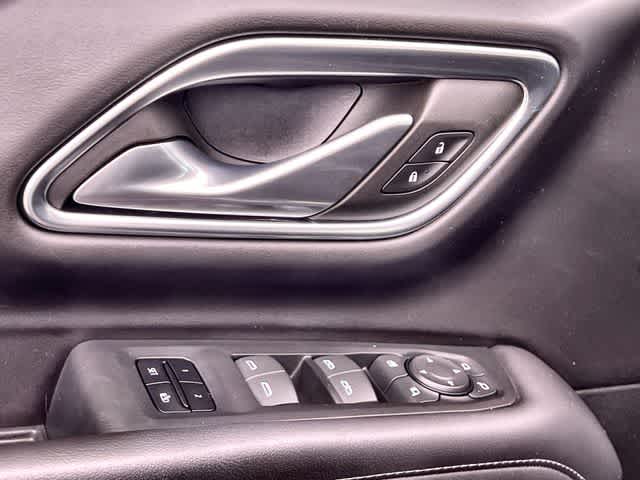 Thumbnail: 2023 Chevrolet Tahoe - 30