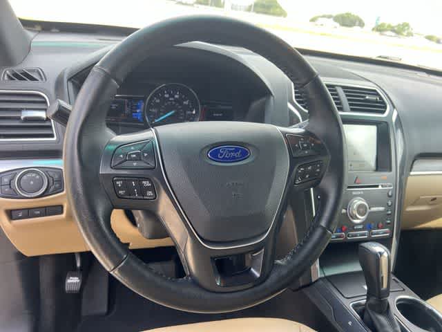 Thumbnail: 2017 Ford Explorer - 17