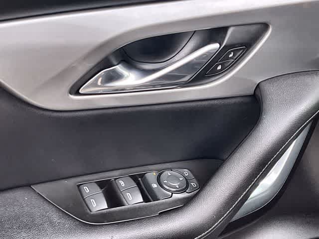 Thumbnail: 2020 Chevrolet Blazer - 30