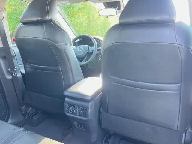 Thumbnail: 2019 Toyota RAV4 - 13