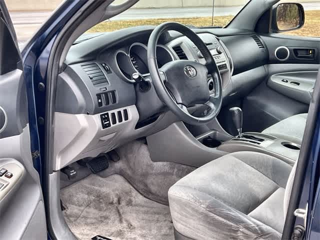 Thumbnail: 2006 Toyota Tacoma - 3