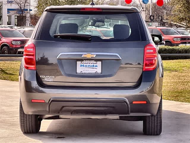 Thumbnail: 2017 Chevrolet Equinox - 6