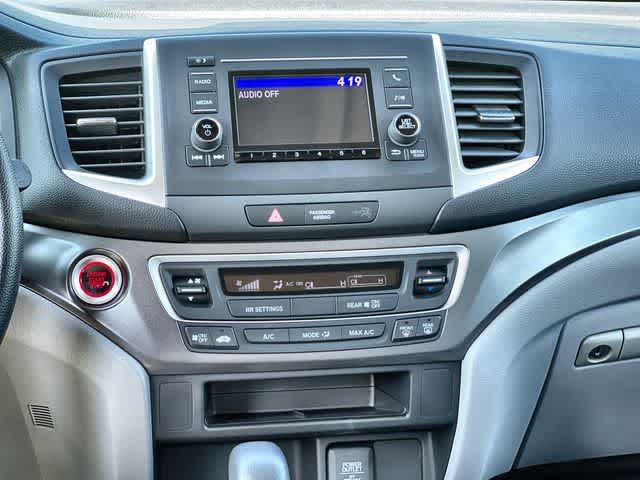 Thumbnail: 2017 Honda Pilot - 18