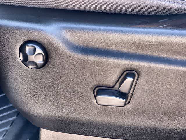 Thumbnail: 2022 Dodge Durango - 31