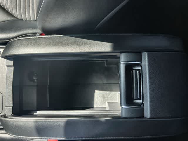 Thumbnail: 2024 Toyota Highlander - 27
