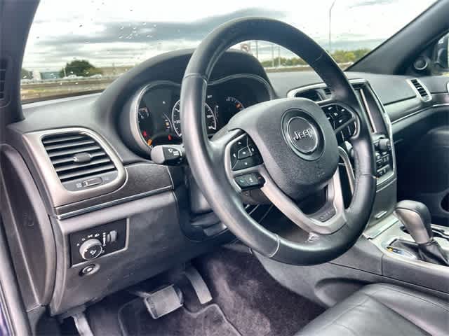 Thumbnail: 2018 Jeep Grand Cherokee - 15
