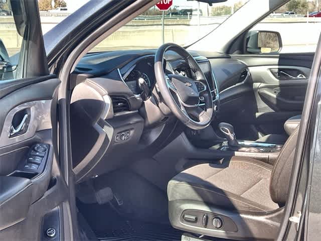 Thumbnail: 2021 Chevrolet Traverse - 3