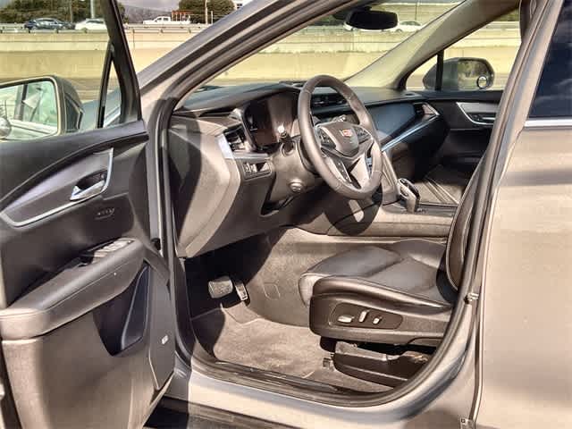 Thumbnail: 2017 Cadillac XT5 - 3