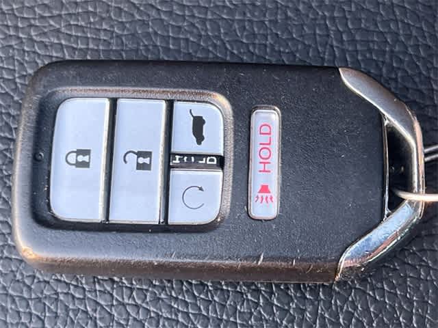 Thumbnail: 2019 Honda Pilot - 21