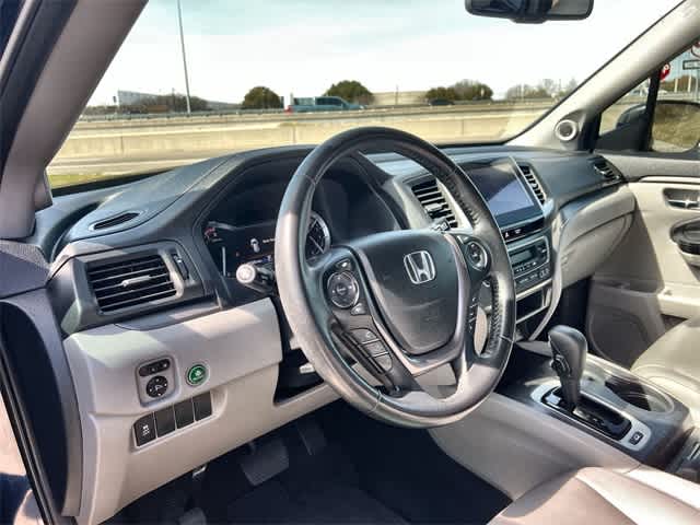 Thumbnail: 2016 Honda Pilot - 15