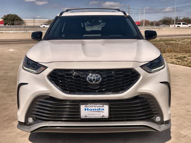 Thumbnail: 2024 Toyota Highlander - 7