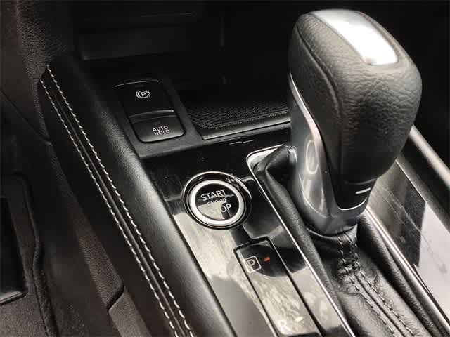 2022 Nissan Kicks SV 28