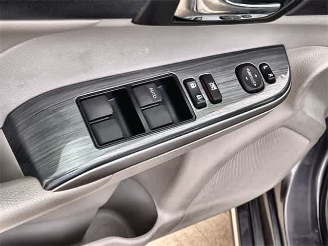 Thumbnail: 2014 Toyota Camry - 30