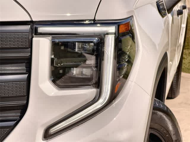 Thumbnail: 2024 GMC Sierra 1500 - 24