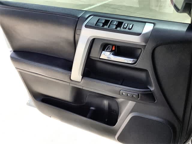 2017 Toyota 4Runner Limited 30