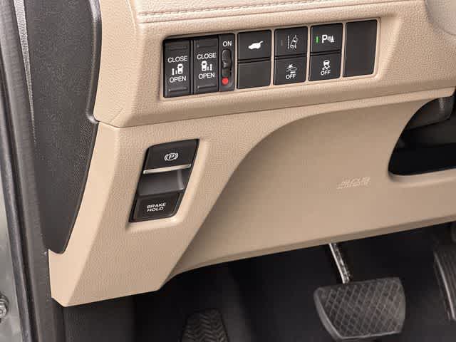 Thumbnail: 2019 Honda Odyssey - 29