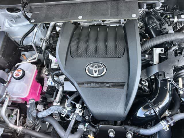 Thumbnail: 2023 Toyota Highlander - 10