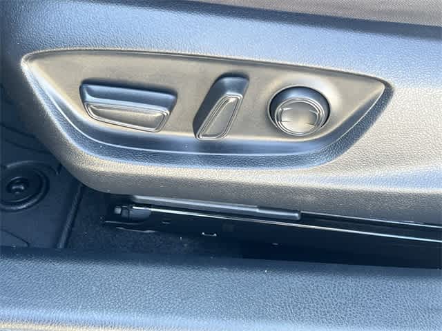 Thumbnail: 2023 Toyota Camry - 30