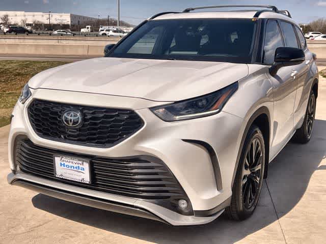 Thumbnail: 2024 Toyota Highlander - 2