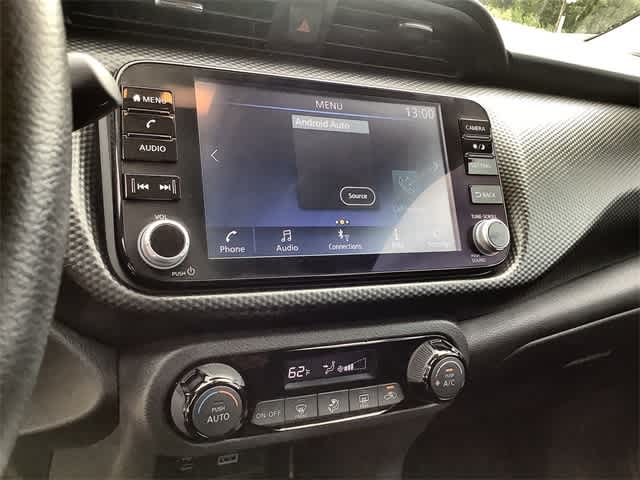 2022 Nissan Kicks SV 18