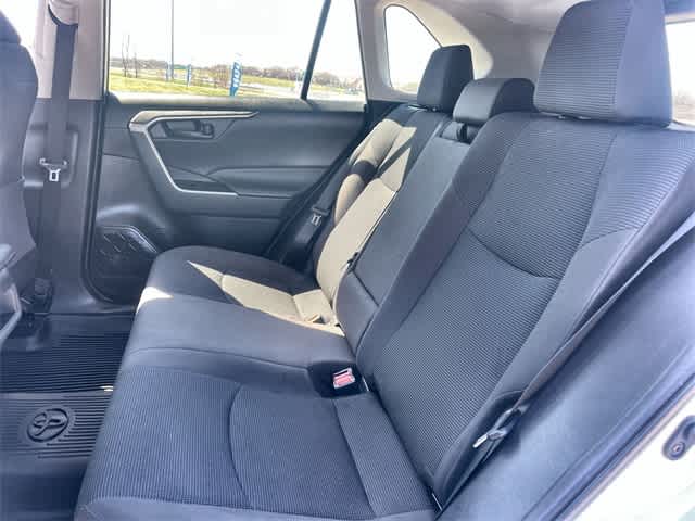 Thumbnail: 2021 Toyota RAV4 - 14