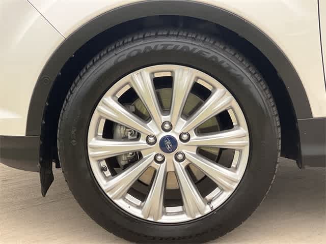 2017 Ford Escape Titanium 9