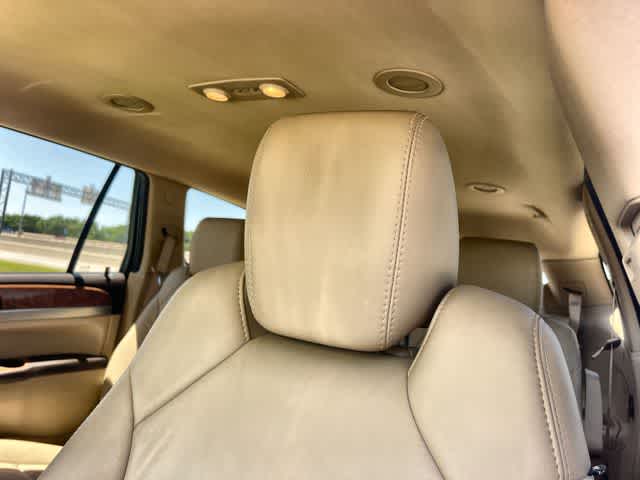Thumbnail: 2012 Buick Enclave - 25