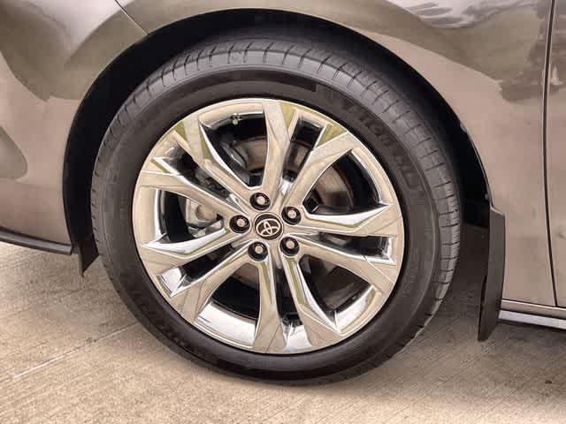 Thumbnail: 2024 Toyota Sienna - 9