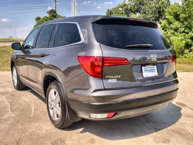 Thumbnail: 2017 Honda Pilot - 5