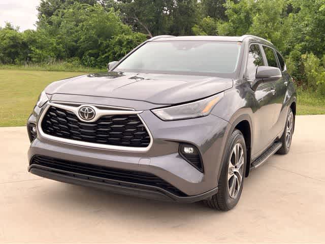 Thumbnail: 2024 Toyota Highlander - 2