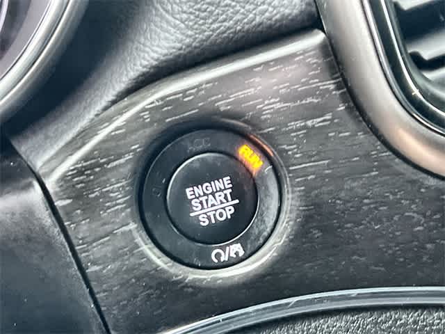 Thumbnail: 2018 Jeep Grand Cherokee - 28