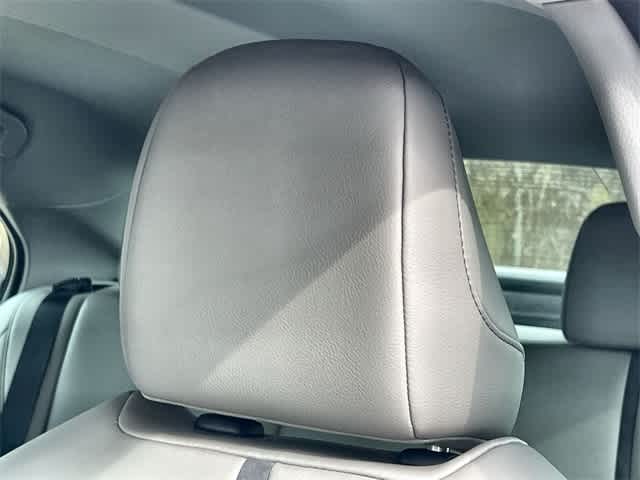 Thumbnail: 2022 Toyota Camry - 26