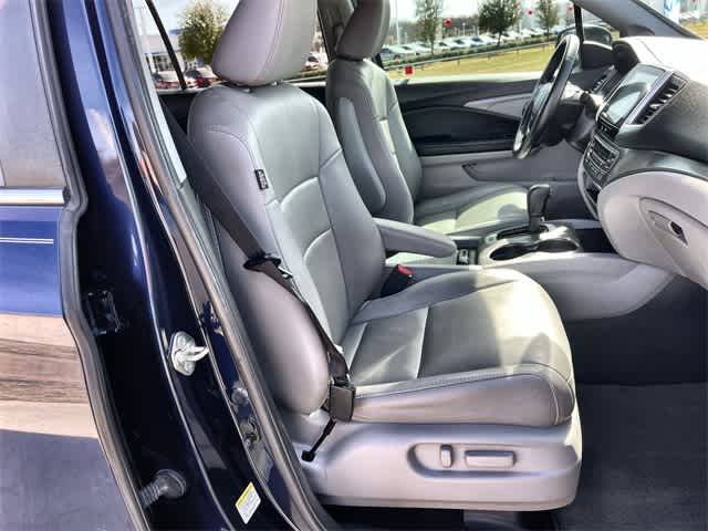 Thumbnail: 2016 Honda Pilot - 12