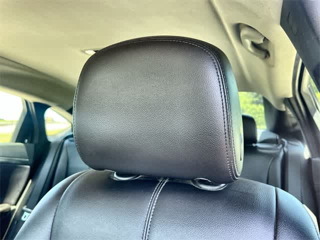 2019 Chevrolet Impala LT 25