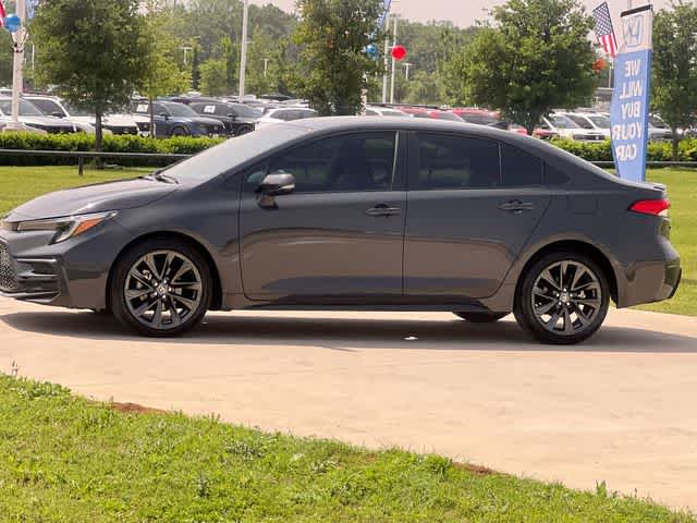 Thumbnail: 2023 Toyota Corolla - 4