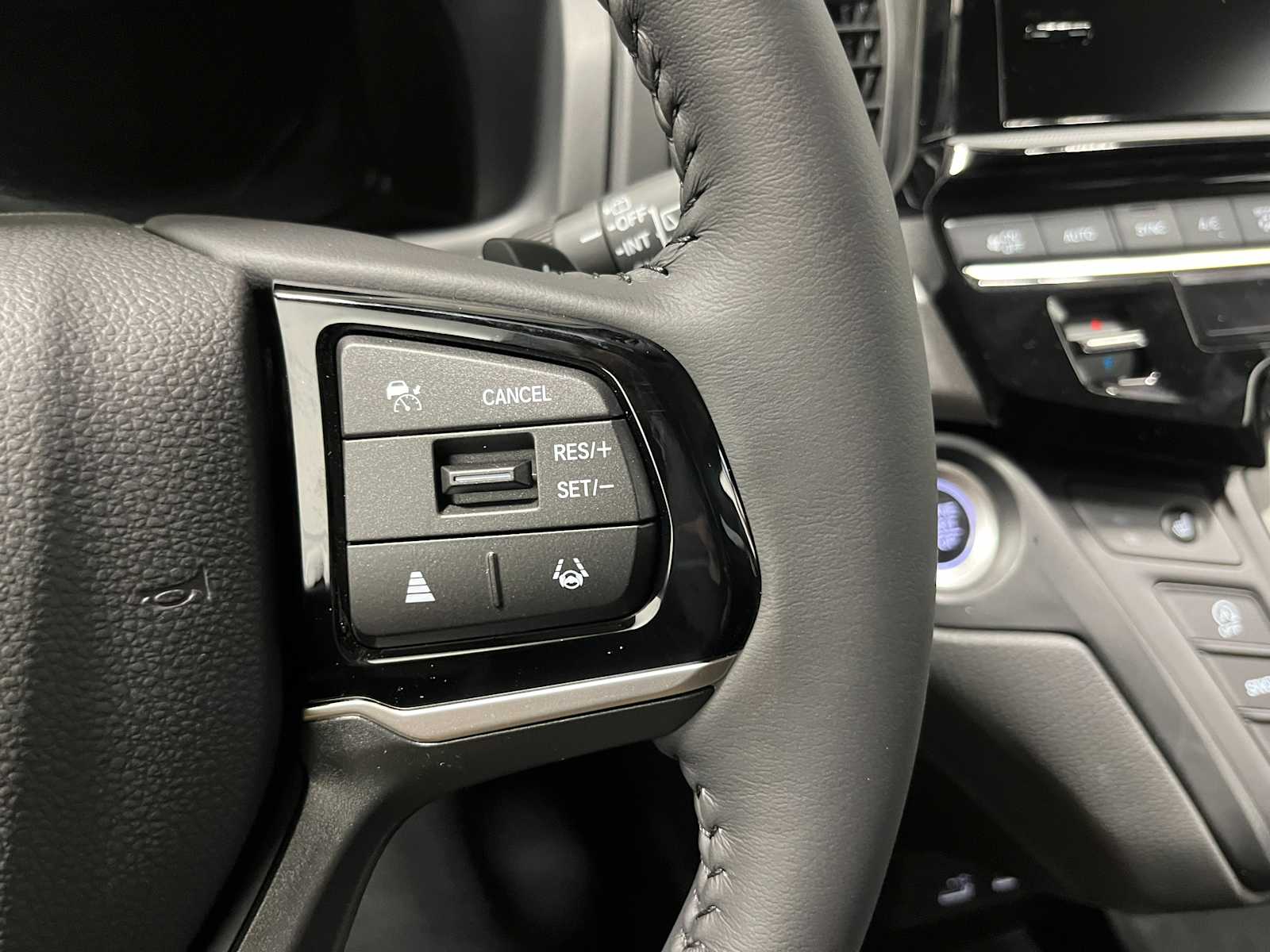Thumbnail: 2026 Honda Odyssey - 16