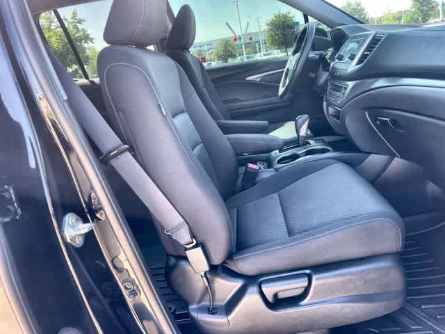 Thumbnail: 2019 Honda Ridgeline - 12