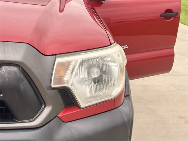 2012 Toyota Tacoma  24