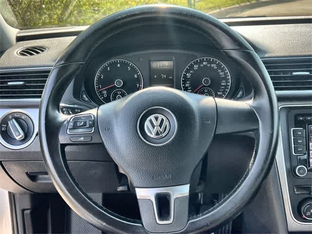 Thumbnail: 2015 Volkswagen Passat - 17