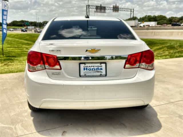 Thumbnail: 2015 Chevrolet Cruze - 6