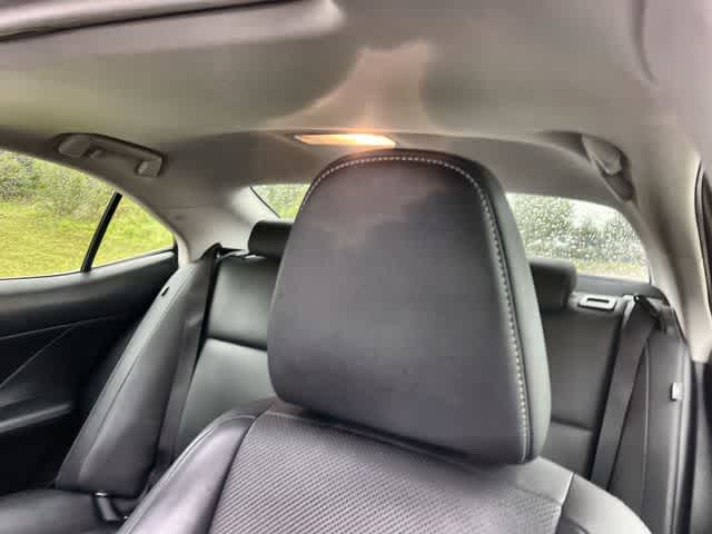 Thumbnail: 2015 Lexus IS - 25