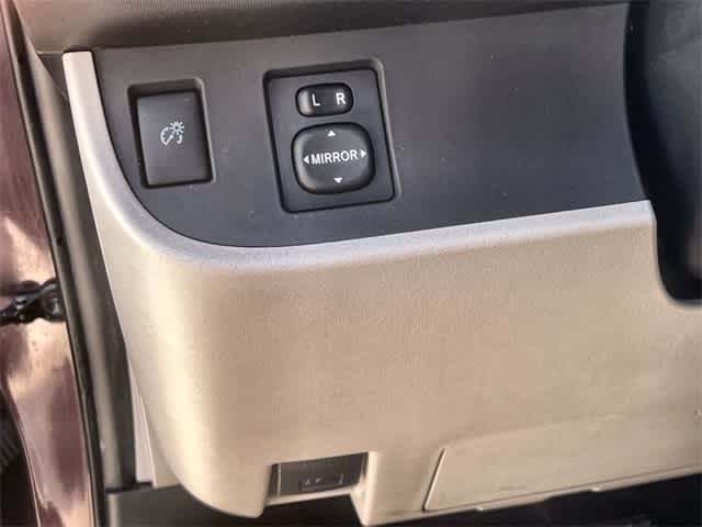Thumbnail: 2014 Scion iQ - 27