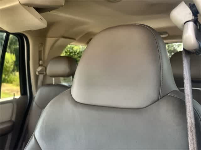 Thumbnail: 2005 Ford Expedition - 25