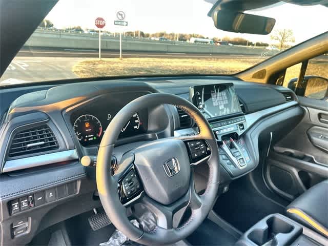 Thumbnail: 2025 Honda Odyssey - 15