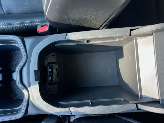 Thumbnail: 2019 Toyota RAV4 - 27