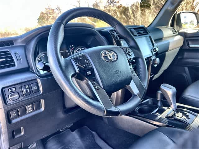 Thumbnail: 2021 Toyota 4Runner - 15